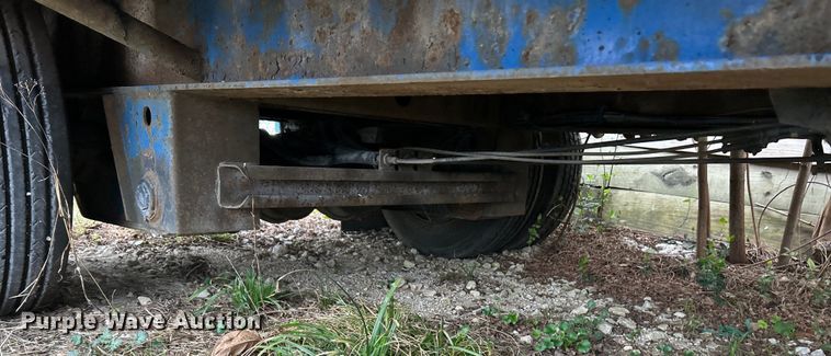 image for item EK4385 2001 Trail King drop deck equipment trailer
