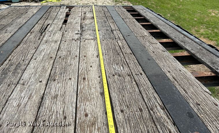 image for item EK4386 1989 Transcraft drop deck equipment trailer