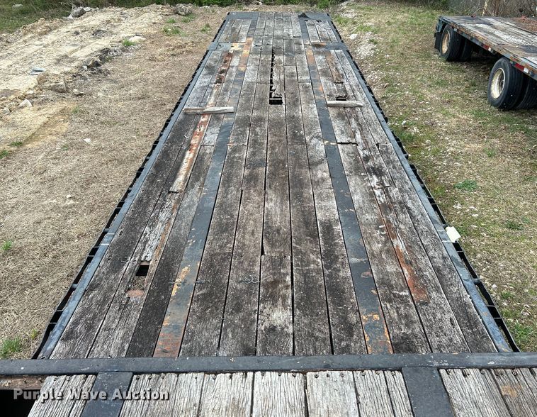 image for item EK4386 1989 Transcraft drop deck equipment trailer