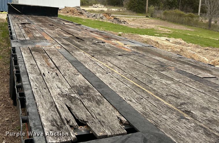 image for item EK4386 1989 Transcraft drop deck equipment trailer