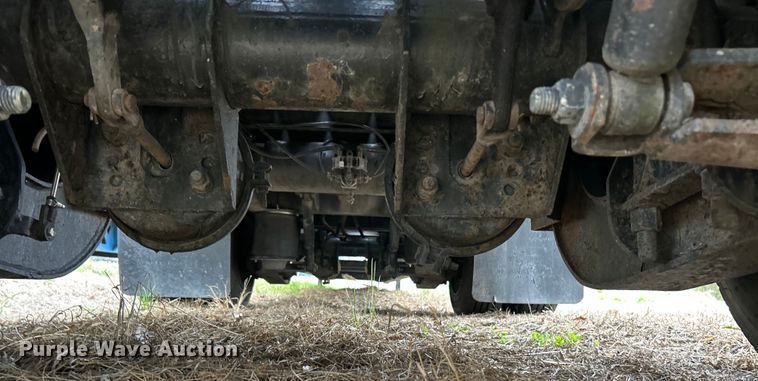 image for item EK4386 1989 Transcraft drop deck equipment trailer