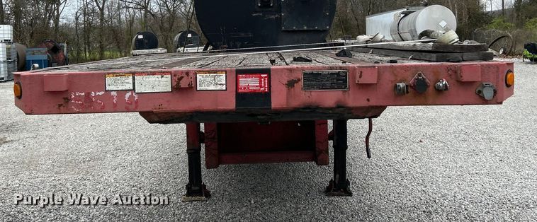 image for item EK4389 2000 Great Dane drop deck equipment trailer