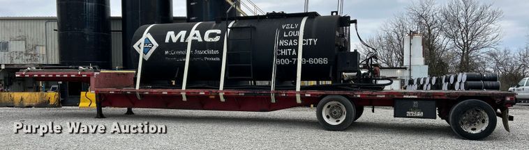 image for item EK4389 2000 Great Dane drop deck equipment trailer