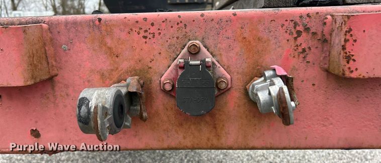 image for item EK4389 2000 Great Dane drop deck equipment trailer