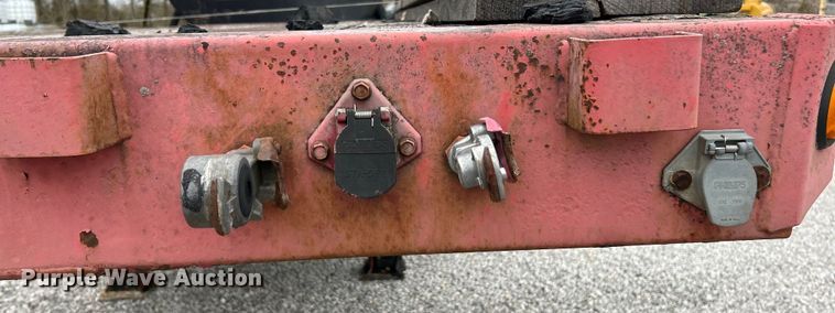 image for item EK4389 2000 Great Dane drop deck equipment trailer