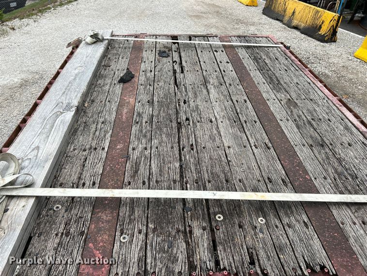 image for item EK4389 2000 Great Dane drop deck equipment trailer