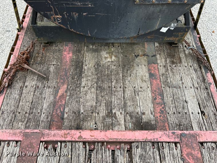 image for item EK4389 2000 Great Dane drop deck equipment trailer