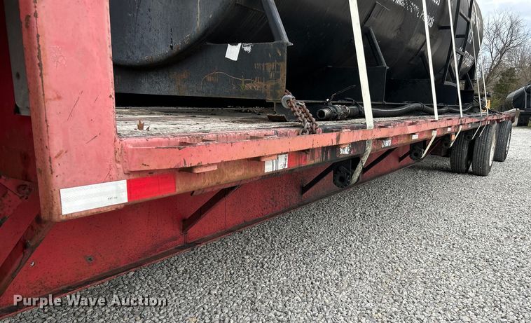 image for item EK4389 2000 Great Dane drop deck equipment trailer