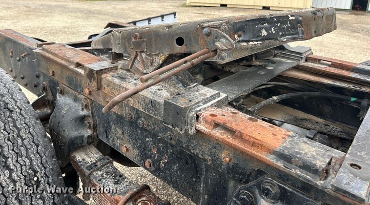 image for item EK4437 1975 Ford LT900 semi truck