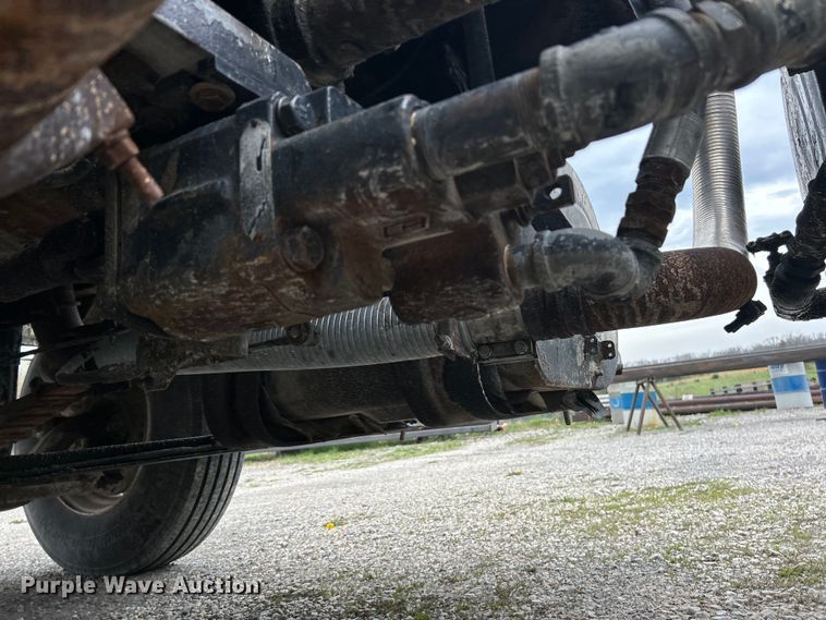 image for item EK4437 1975 Ford LT900 semi truck