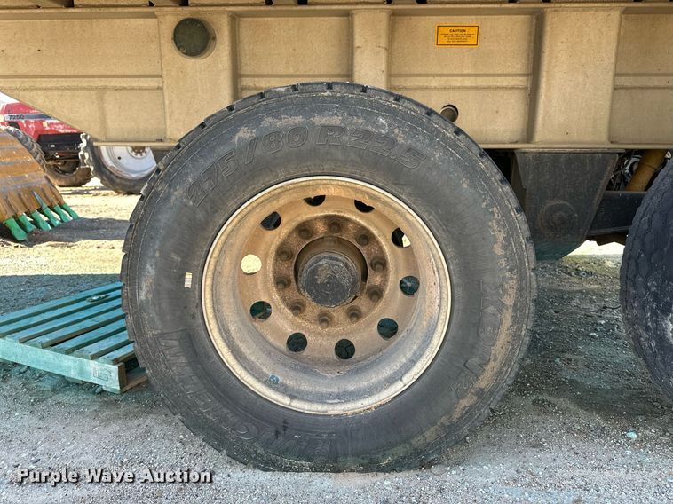 image for item EK9876 1999 Mate end dump trailer