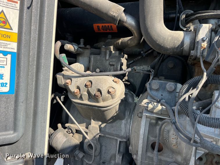 image for item LD9368 2011 Wabash RFALHSA refrigerated van trailer