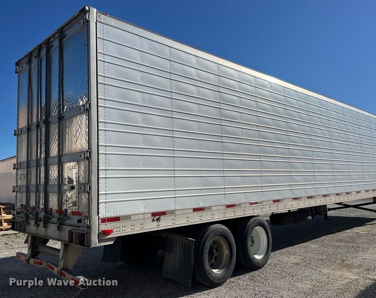 image for item LD9369 2007 Utility refrigerated van trailer