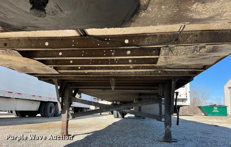 image for item LD9369 2007 Utility refrigerated van trailer