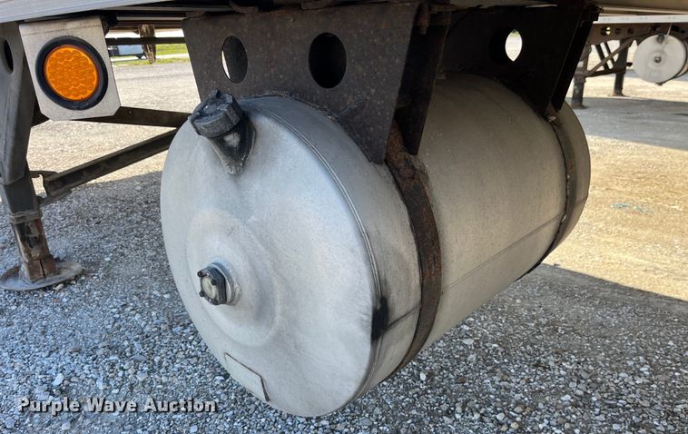 image for item LD9369 2007 Utility refrigerated van trailer