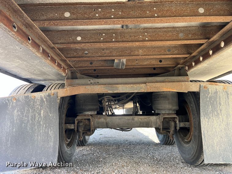 image for item LD9369 2007 Utility refrigerated van trailer