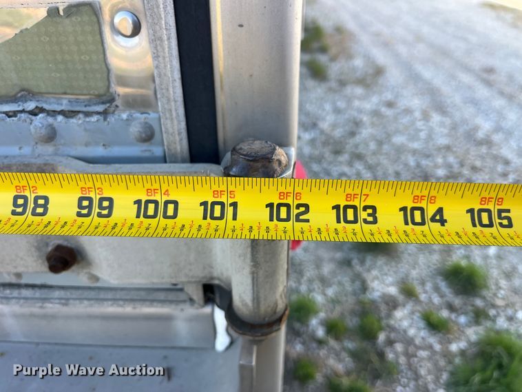 image for item LD9369 2007 Utility refrigerated van trailer