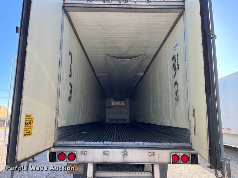 image for item LD9369 2007 Utility refrigerated van trailer