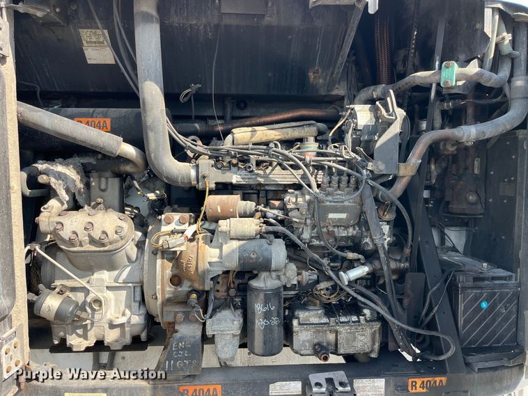 image for item LD9369 2007 Utility refrigerated van trailer