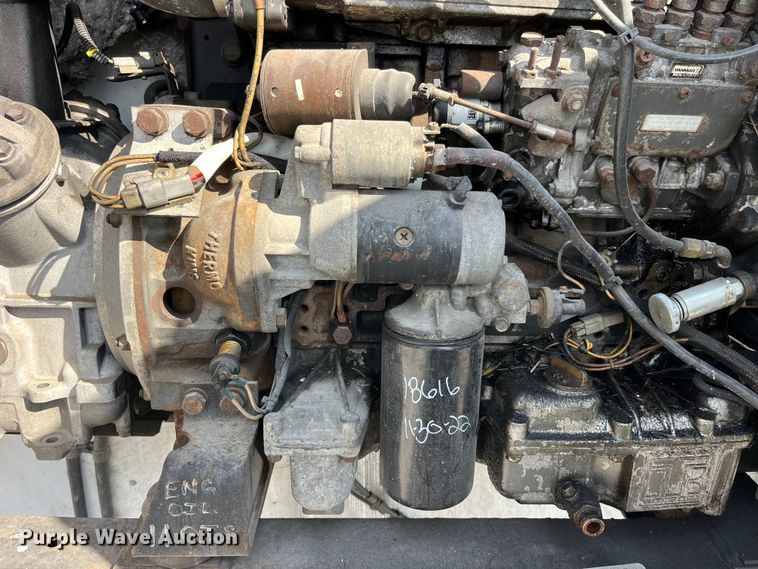 image for item LD9369 2007 Utility refrigerated van trailer