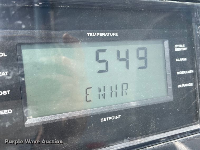 image for item LD9369 2007 Utility refrigerated van trailer