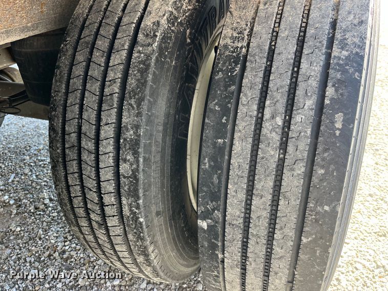 image for item LD9369 2007 Utility refrigerated van trailer