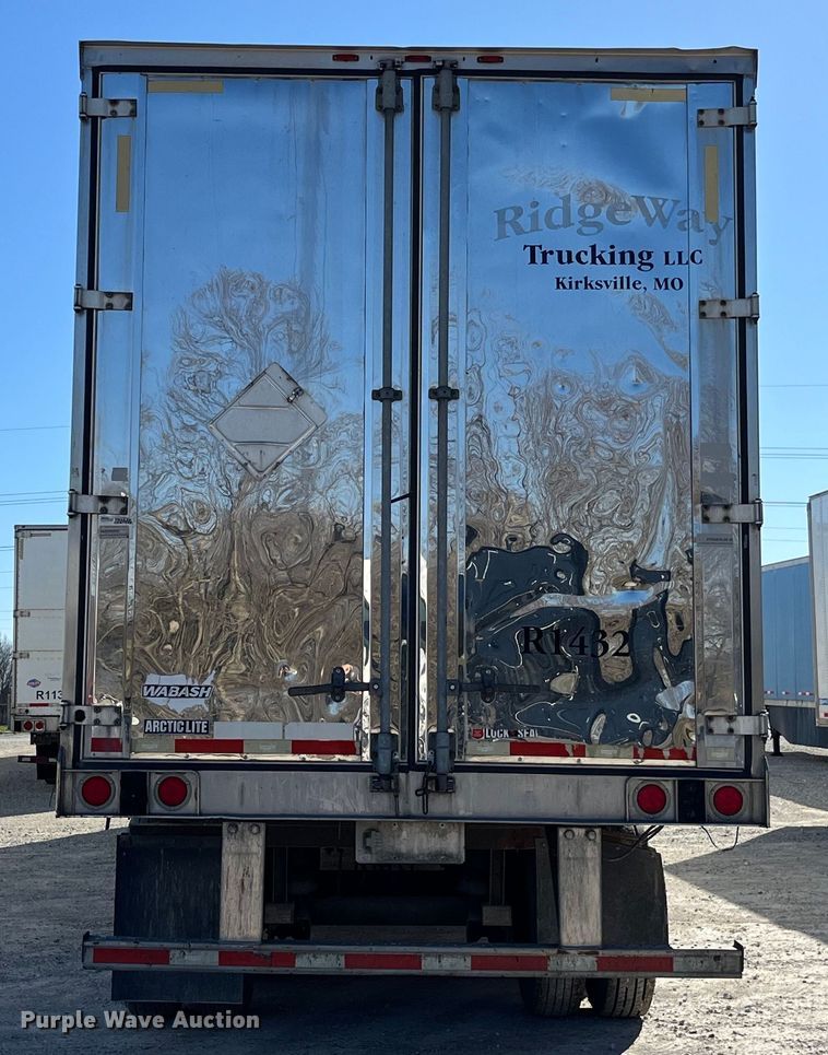 image for item LD9370 2014 Wabash refrigerated van trailer