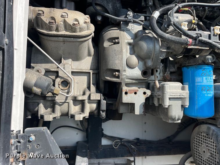 image for item LD9370 2014 Wabash refrigerated van trailer