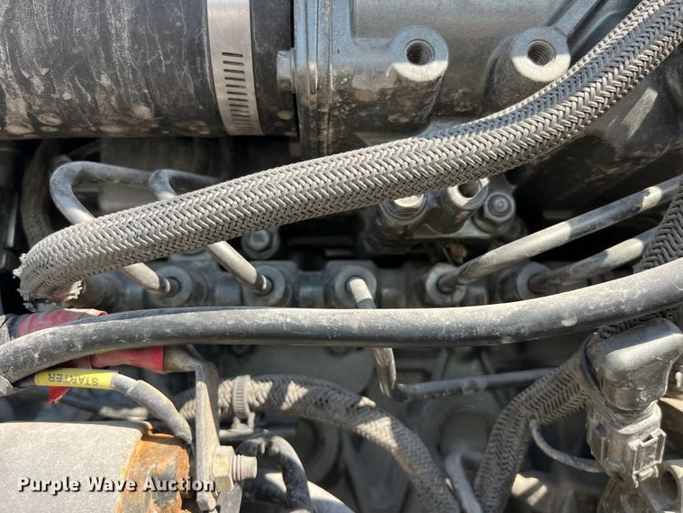 image for item LD9370 2014 Wabash refrigerated van trailer