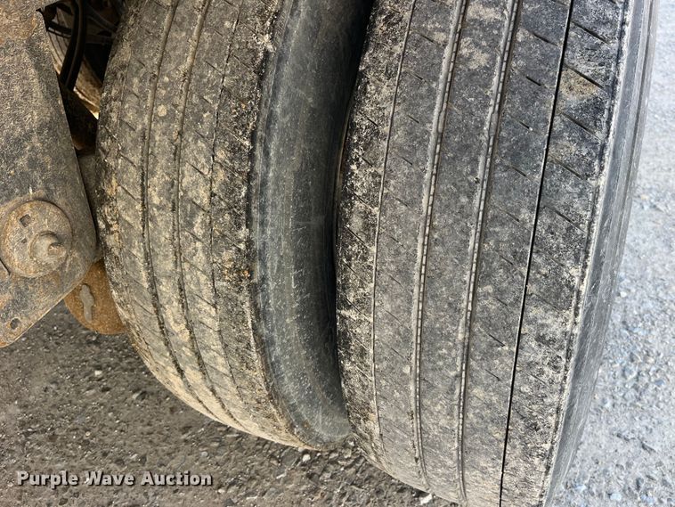 image for item LD9370 2014 Wabash refrigerated van trailer