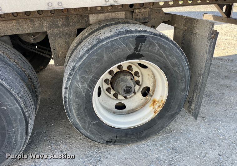 image for item LD9370 2014 Wabash refrigerated van trailer