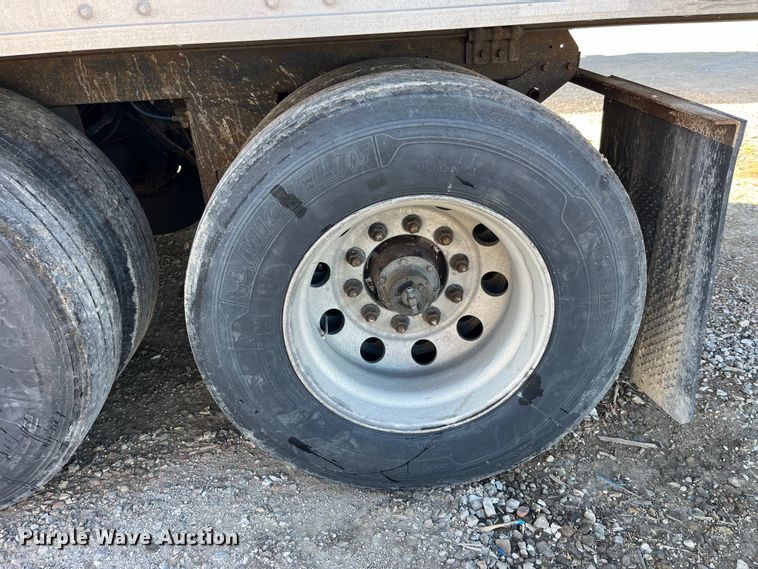 image for item LD9371 2012 Great Dane SUP-1114-31053 refrigerated van trailer