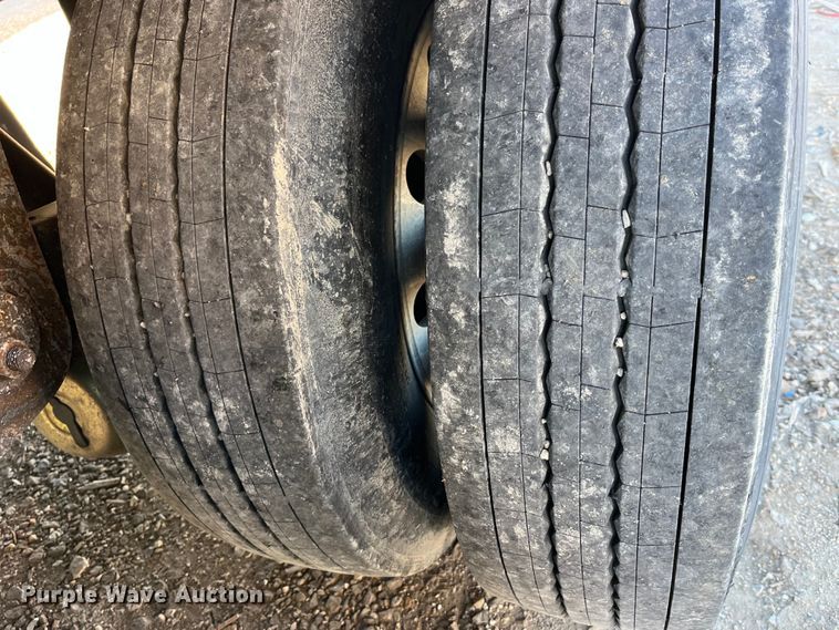 image for item LD9371 2012 Great Dane SUP-1114-31053 refrigerated van trailer