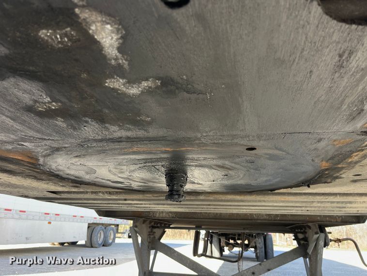 image for item LD9374 2008 Vanguard VIP4000 dry van trailer