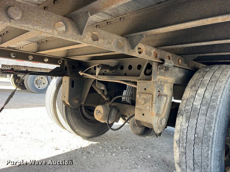 image for item LD9374 2008 Vanguard VIP4000 dry van trailer