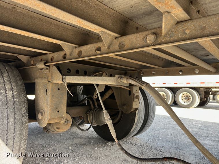 image for item LD9374 2008 Vanguard VIP4000 dry van trailer