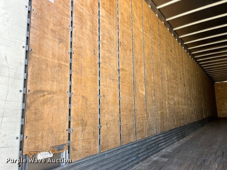 image for item LD9374 2008 Vanguard VIP4000 dry van trailer