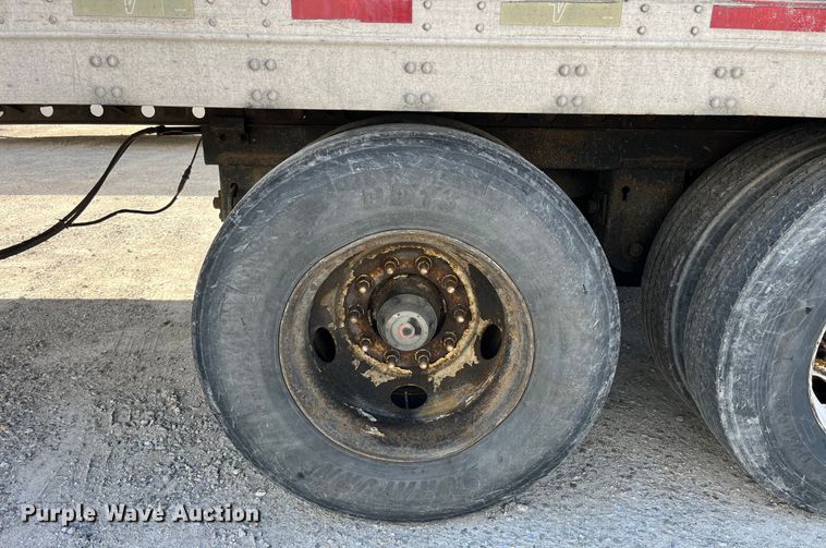 image for item LD9374 2008 Vanguard VIP4000 dry van trailer