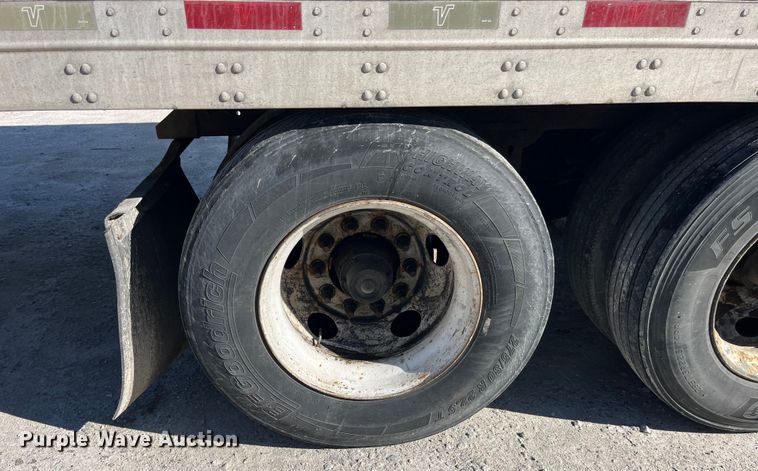 image for item LD9374 2008 Vanguard VIP4000 dry van trailer