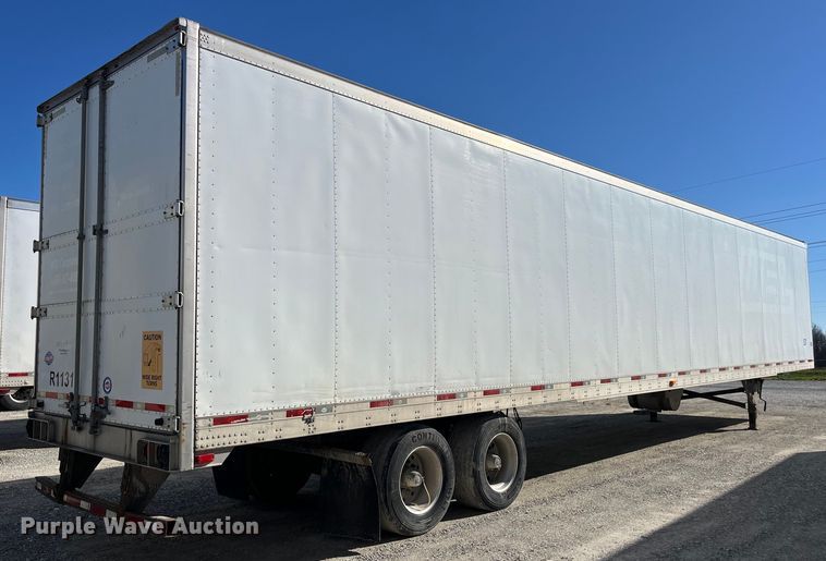 image for item LD9375 2011 Utility refrigerated van trailer