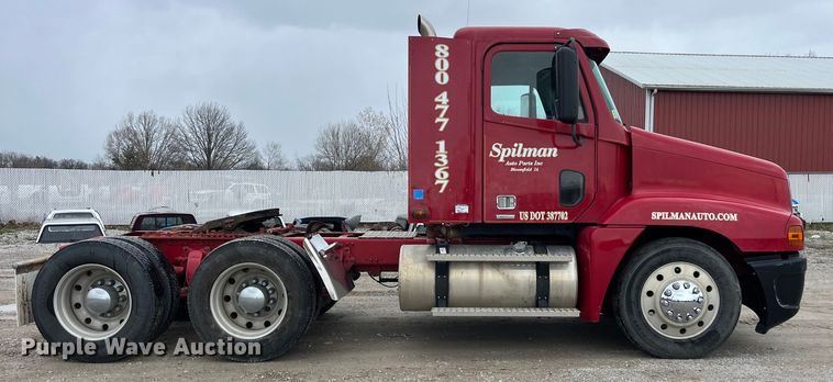 image for item LD9387 2007 Freightliner  CST120 semi truck