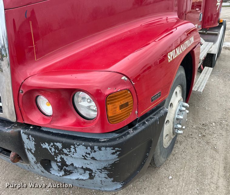 image for item LD9387 2007 Freightliner  CST120 semi truck