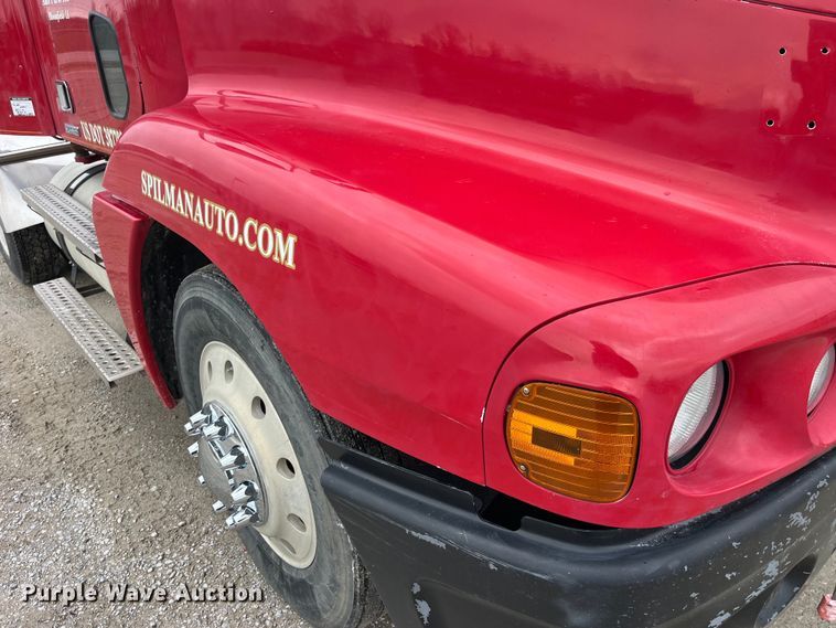 image for item LD9387 2007 Freightliner  CST120 semi truck