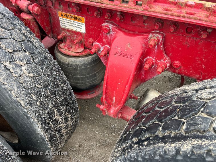 image for item LD9387 2007 Freightliner  CST120 semi truck