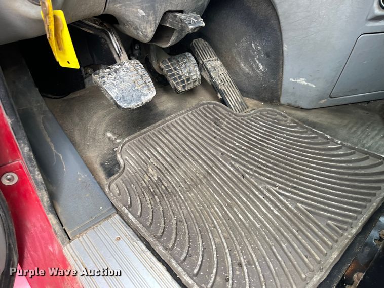 image for item LD9387 2007 Freightliner  CST120 semi truck