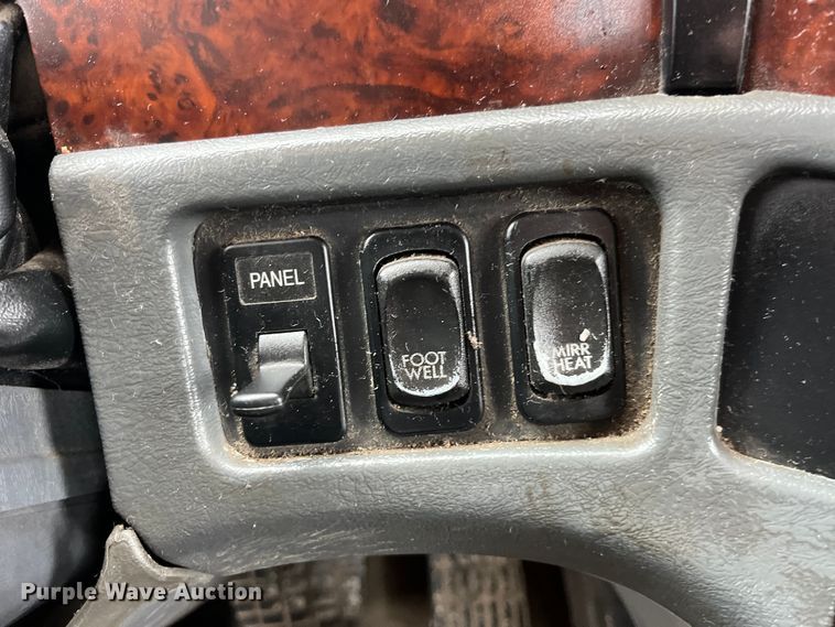 image for item LD9387 2007 Freightliner  CST120 semi truck