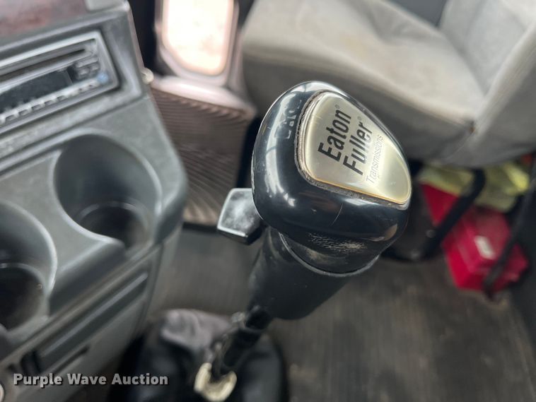 image for item LD9387 2007 Freightliner  CST120 semi truck