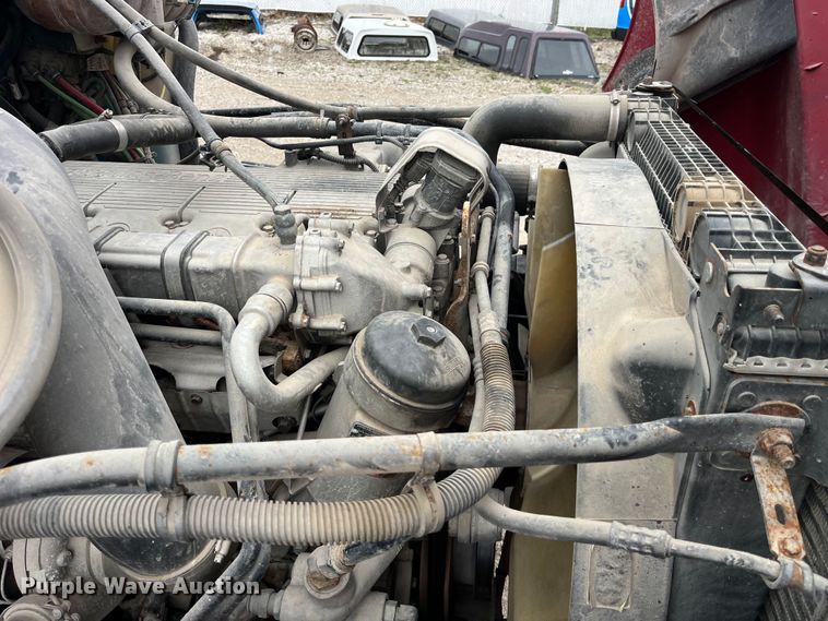 image for item LD9387 2007 Freightliner  CST120 semi truck