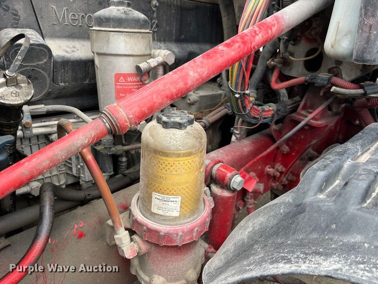 image for item LD9387 2007 Freightliner  CST120 semi truck