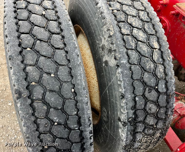 image for item LD9387 2007 Freightliner  CST120 semi truck